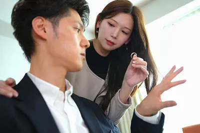 Vợ yêu đi đi giã ngoại, anh xã ở nhà bị nhỏ em cô vợ gạ làm tình không trượt phát nào